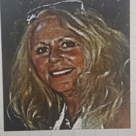 Meet your Posher, Heidi - Picture 2 of 2